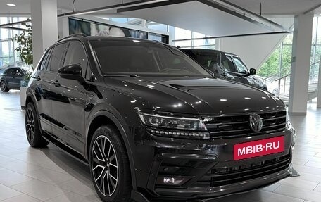 Volkswagen Tiguan II, 2018 год, 3 249 000 рублей, 3 фотография