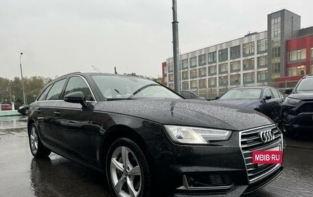 Audi A4, 2019 год, 3 050 000 рублей, 2 фотография