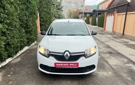 Renault Logan II, 2015 год, 720 000 рублей, 2 фотография