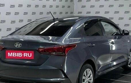 Hyundai Solaris II рестайлинг, 2021 год, 1 747 000 рублей, 2 фотография