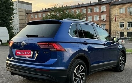 Volkswagen Tiguan II, 2018 год, 3 050 000 рублей, 6 фотография