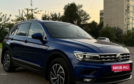 Volkswagen Tiguan II, 2018 год, 3 050 000 рублей, 5 фотография