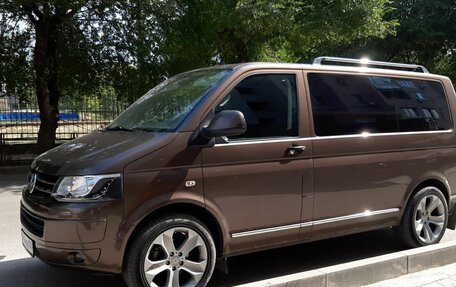 Volkswagen Multivan T5, 2010 год, 1 680 000 рублей, 3 фотография