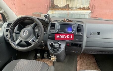 Volkswagen Multivan T5, 2010 год, 1 680 000 рублей, 18 фотография