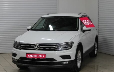 Volkswagen Tiguan II, 2018 год, 1 850 000 рублей, 1 фотография