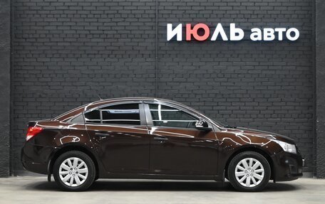 Chevrolet Cruze II, 2014 год, 990 000 рублей, 10 фотография