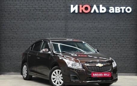 Chevrolet Cruze II, 2014 год, 990 000 рублей, 4 фотография