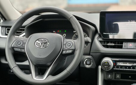 Toyota RAV4, 2024 год, 4 390 000 рублей, 16 фотография