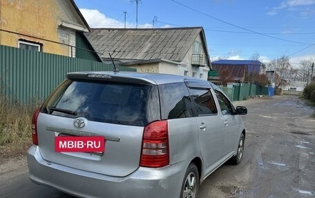 Toyota Wish II, 2004 год, 800 000 рублей, 2 фотография