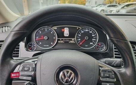 Volkswagen Touareg III, 2017 год, 2 825 000 рублей, 9 фотография