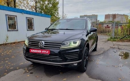 Volkswagen Touareg III, 2017 год, 2 825 000 рублей, 2 фотография