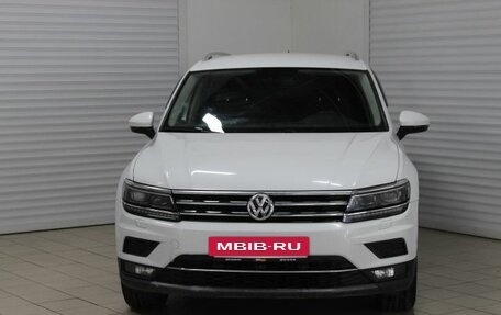 Volkswagen Tiguan II, 2018 год, 1 850 000 рублей, 2 фотография