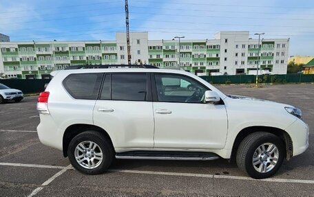 Toyota Land Cruiser Prado 150 рестайлинг 2, 2009 год, 2 200 000 рублей, 3 фотография