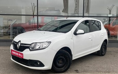 Renault Sandero II рестайлинг, 2018 год, 900 000 рублей, 1 фотография