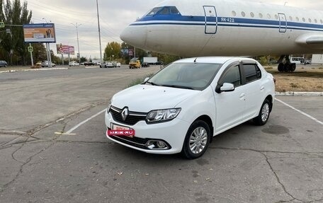 Renault Logan II, 2014 год, 1 049 000 рублей, 2 фотография