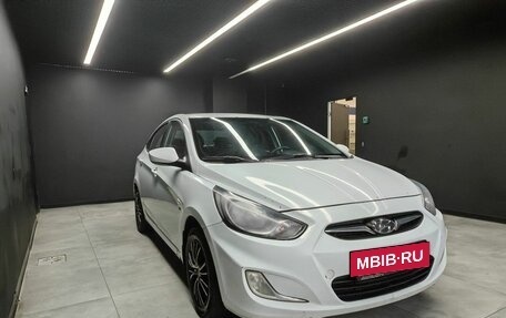 Hyundai Solaris II рестайлинг, 2011 год, 595 000 рублей, 3 фотография