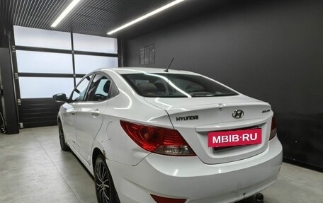 Hyundai Solaris II рестайлинг, 2011 год, 595 000 рублей, 4 фотография