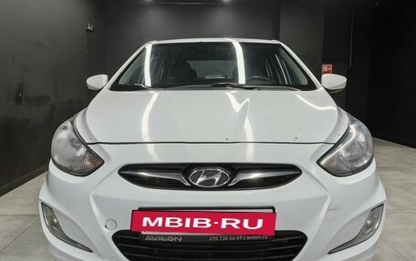 Hyundai Solaris II рестайлинг, 2011 год, 595 000 рублей, 5 фотография