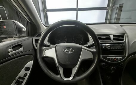 Hyundai Solaris II рестайлинг, 2011 год, 595 000 рублей, 16 фотография