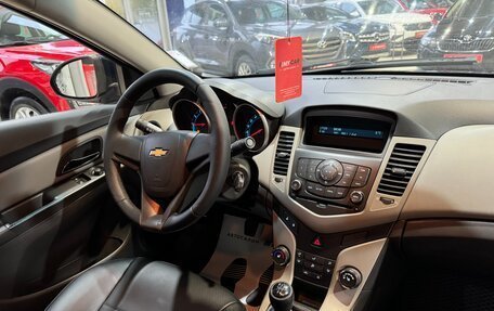 Chevrolet Cruze II, 2011 год, 649 000 рублей, 14 фотография