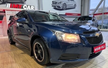 Chevrolet Cruze II, 2011 год, 649 000 рублей, 2 фотография