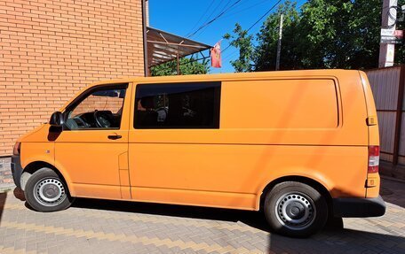 Volkswagen Transporter T5 рестайлинг, 2010 год, 1 650 000 рублей, 3 фотография