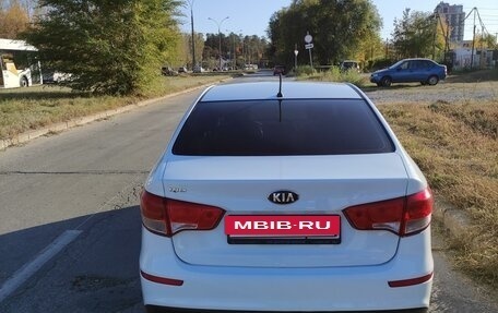 KIA Rio III рестайлинг, 2015 год, 950 000 рублей, 3 фотография