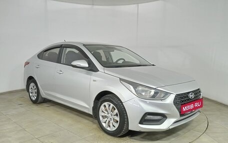 Hyundai Solaris II рестайлинг, 2017 год, 950 000 рублей, 3 фотография