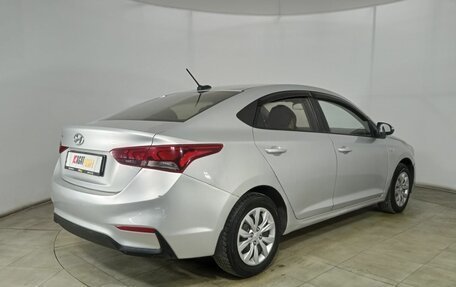 Hyundai Solaris II рестайлинг, 2017 год, 950 000 рублей, 5 фотография