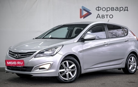 Hyundai Solaris II рестайлинг, 2016 год, 1 300 000 рублей, 21 фотография