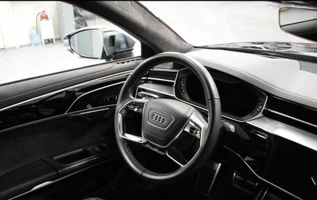 Audi S8, 2019 год, 11 100 000 рублей, 10 фотография