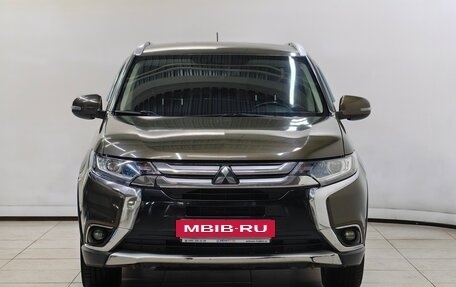 Mitsubishi Outlander III рестайлинг 3, 2015 год, 1 580 000 рублей, 3 фотография