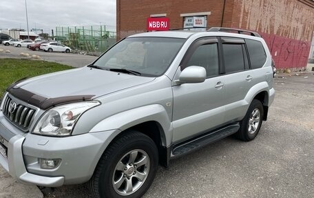 Toyota Land Cruiser Prado 120 рестайлинг, 2006 год, 2 300 000 рублей, 2 фотография