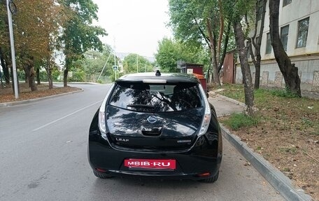 Nissan Leaf I, 2014 год, 790 000 рублей, 2 фотография