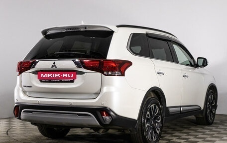 Mitsubishi Outlander III рестайлинг 3, 2021 год, 3 389 000 рублей, 5 фотография