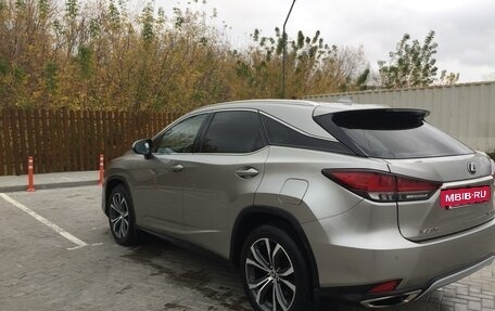 Lexus RX IV рестайлинг, 2020 год, 6 100 000 рублей, 3 фотография