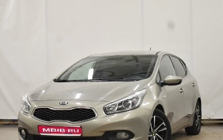 KIA cee'd III, 2013 год, 1 040 000 рублей, 1 фотография