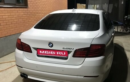 BMW 5 серия, 2012 год, 1 890 000 рублей, 3 фотография