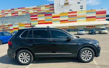 Volkswagen Tiguan II, 2017 год, 2 400 000 рублей, 3 фотография