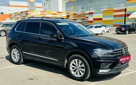 Volkswagen Tiguan II, 2017 год, 2 400 000 рублей, 2 фотография