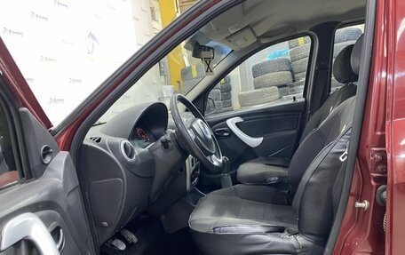 Renault Logan I, 2013 год, 595 000 рублей, 12 фотография