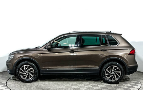 Volkswagen Tiguan II, 2018 год, 2 297 000 рублей, 8 фотография