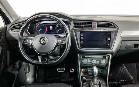 Volkswagen Tiguan II, 2018 год, 2 297 000 рублей, 12 фотография