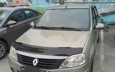 Renault Logan II, 2013 год, 300 000 рублей, 1 фотография