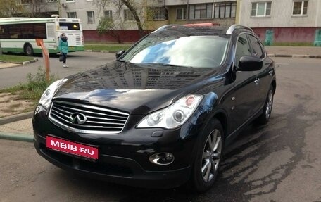 Infiniti QX50 I рестайлинг, 2013 год, 2 500 000 рублей, 1 фотография