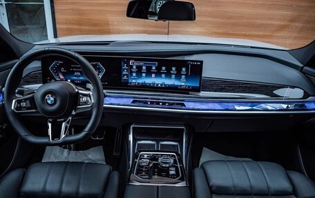 BMW 7 серия, 2023 год, 20 590 000 рублей, 19 фотография