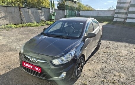 Hyundai Solaris II рестайлинг, 2012 год, 580 000 рублей, 2 фотография