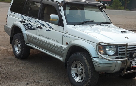 Mitsubishi Pajero III рестайлинг, 1996 год, 700 000 рублей, 4 фотография