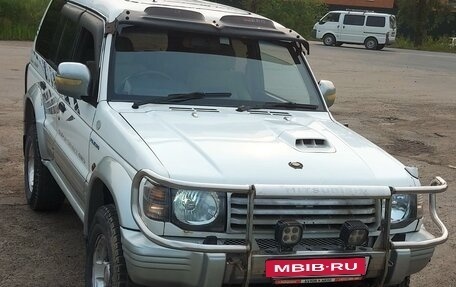 Mitsubishi Pajero III рестайлинг, 1996 год, 700 000 рублей, 5 фотография