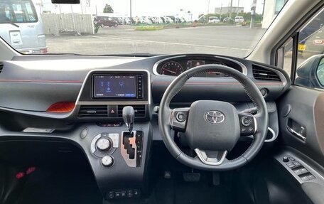 Toyota Sienta II, 2020 год, 1 392 000 рублей, 11 фотография